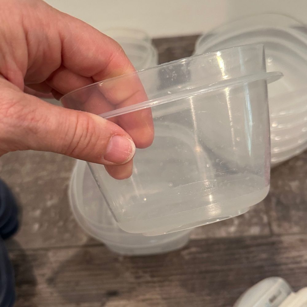17 Piece Food Storage Container Bundle: Tupperware, Rubbermaid, Lock&Lock - Picture 13 of 14